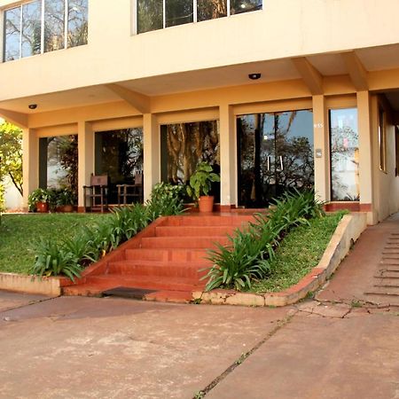 Hotel Vuelta Del Ombu Gobernador Virasoro Ngoại thất bức ảnh