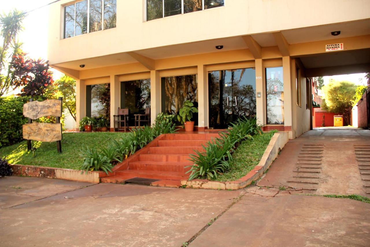 Hotel Vuelta Del Ombu Gobernador Virasoro Ngoại thất bức ảnh